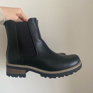 Black Target Chunky boots